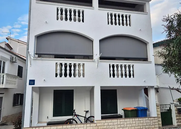 Roko Apartment *