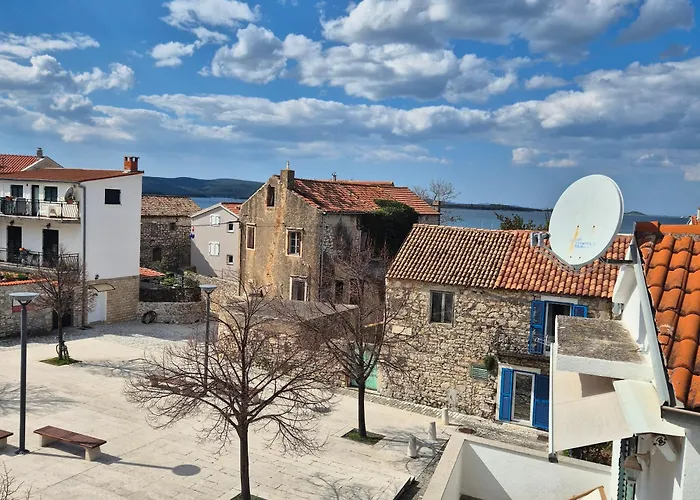 Roko Biograd Na Moru