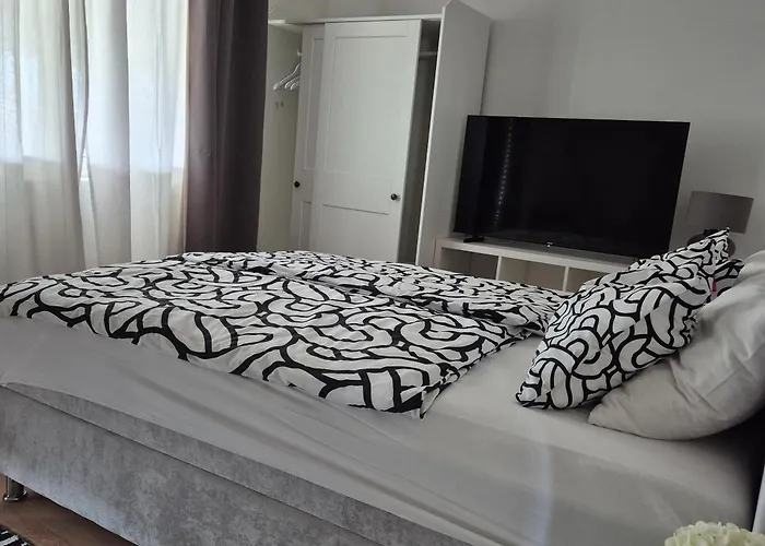 Roko Biograd Na Moru